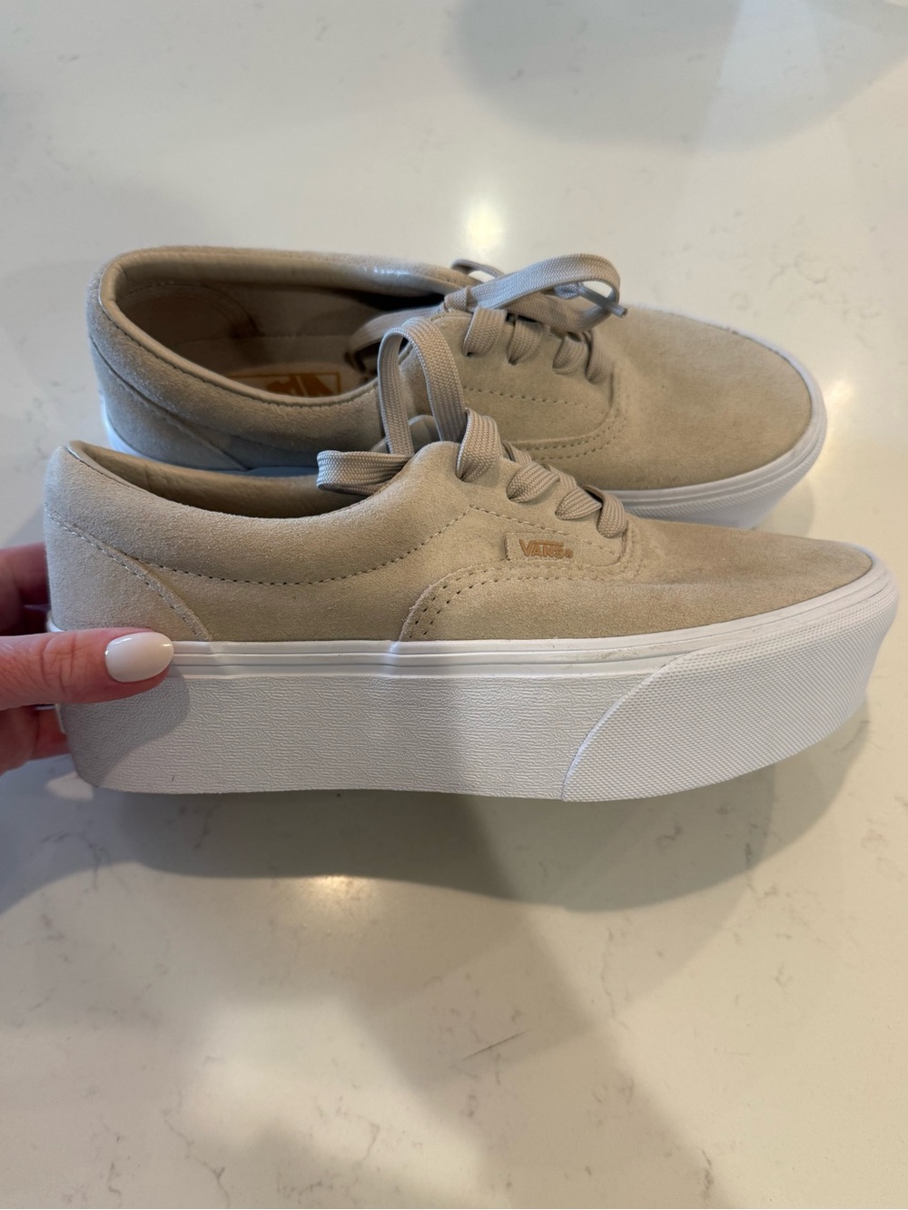 Vans Platform Sneakers Women’s Size 6 Beige Tan Suede NWOB